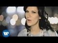 Laura Pausini - Con la musica en la radio (videoclip)